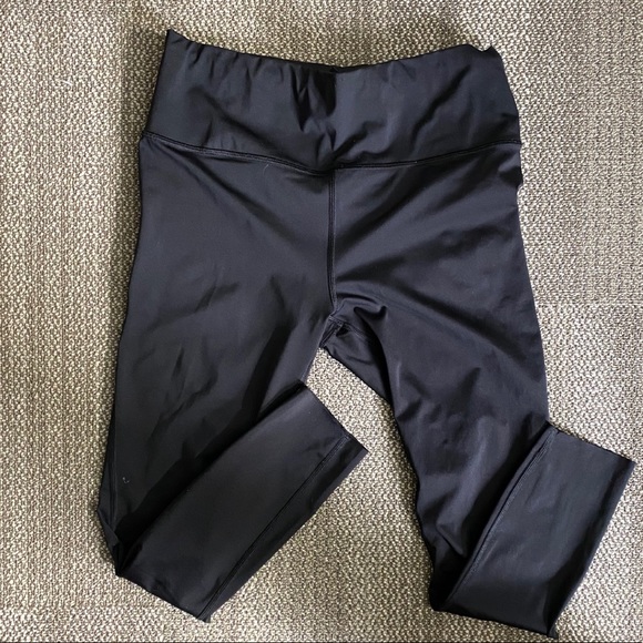 Athleta Pants - Athleta sweat wicking leggings